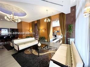 出租: $3,800 (2 贝兹, 2 浴室, 1058 平方英尺)