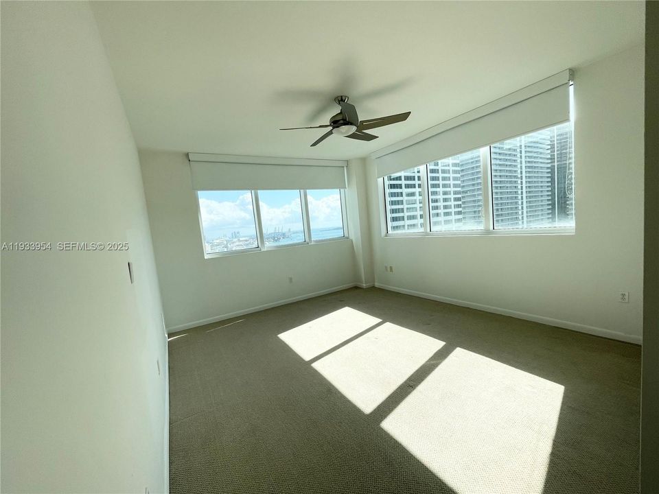 出租: $3,800 (2 贝兹, 2 浴室, 1058 平方英尺)