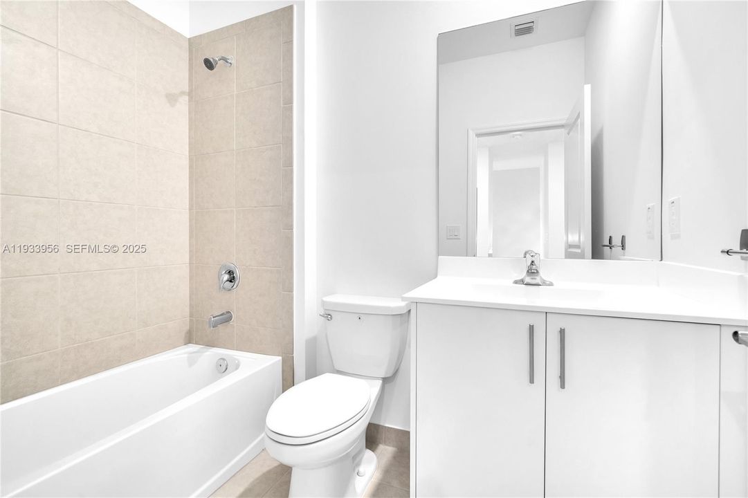 For Rent: $3,600 (3 beds, 2 baths, 1344 Square Feet)