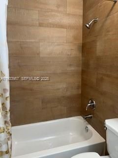 En Renta: $2,500 (2 camas, 1 baños, 2026 Pies cuadrados)