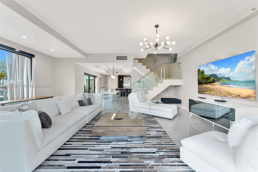 На продажу: $2,050,000 (3 спален, 3 ванн, 2373 Квадратных фут)