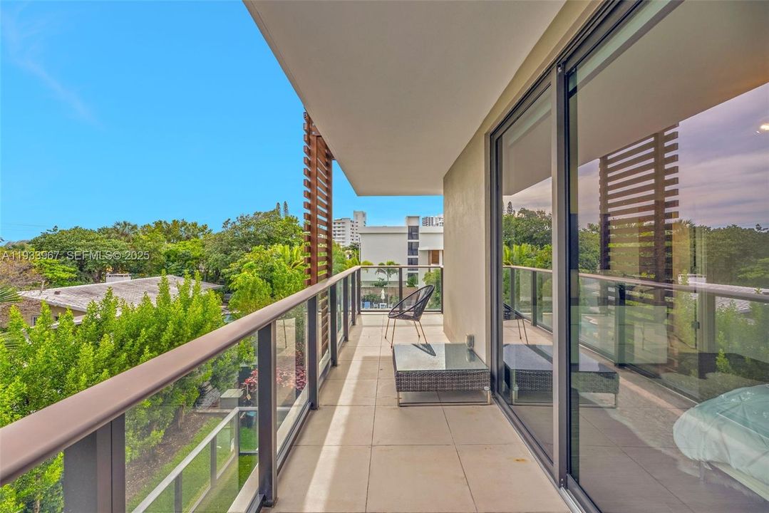 На продажу: $2,050,000 (3 спален, 3 ванн, 2373 Квадратных фут)