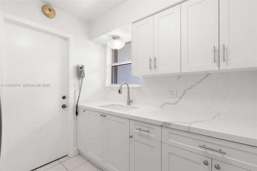 待售: $485,000 (3 贝兹, 2 浴室, 1336 平方英尺)