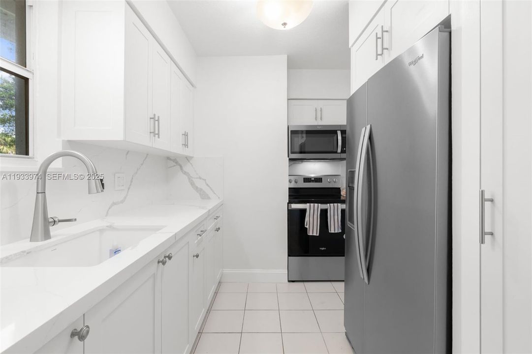 待售: $485,000 (3 贝兹, 2 浴室, 1336 平方英尺)