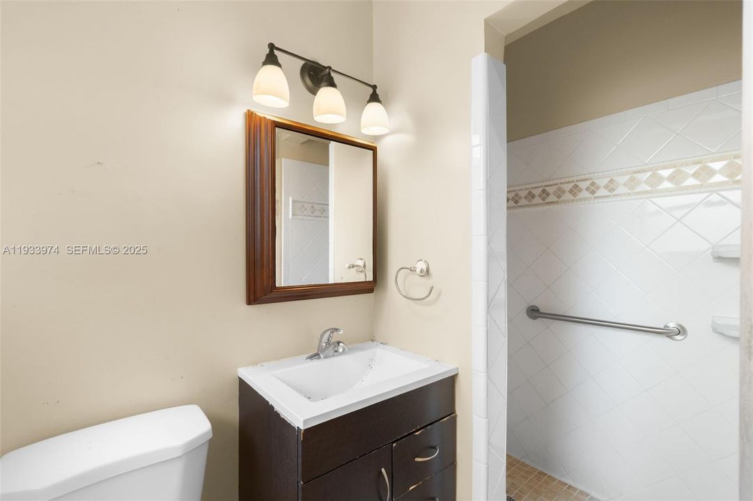 待售: $485,000 (3 贝兹, 2 浴室, 1336 平方英尺)