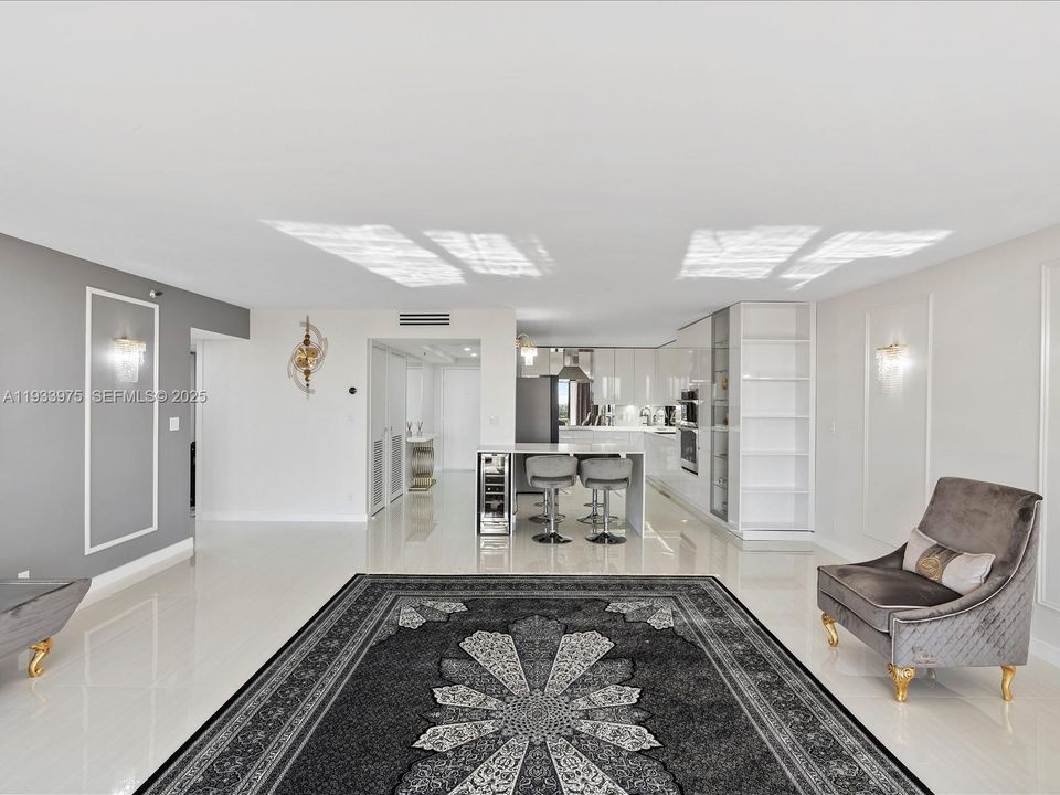 For Sale: $996,000 (2 beds, 2 baths, 1579 Square Feet)