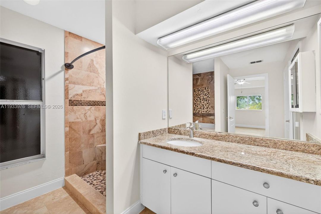 待售: $435,000 (3 贝兹, 2 浴室, 1427 平方英尺)