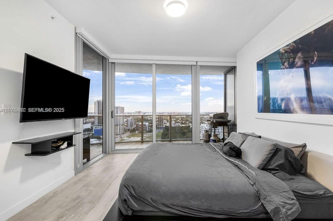 В аренду: $5,750 (2 спален, 2 ванн, 1171 Квадратных фут)