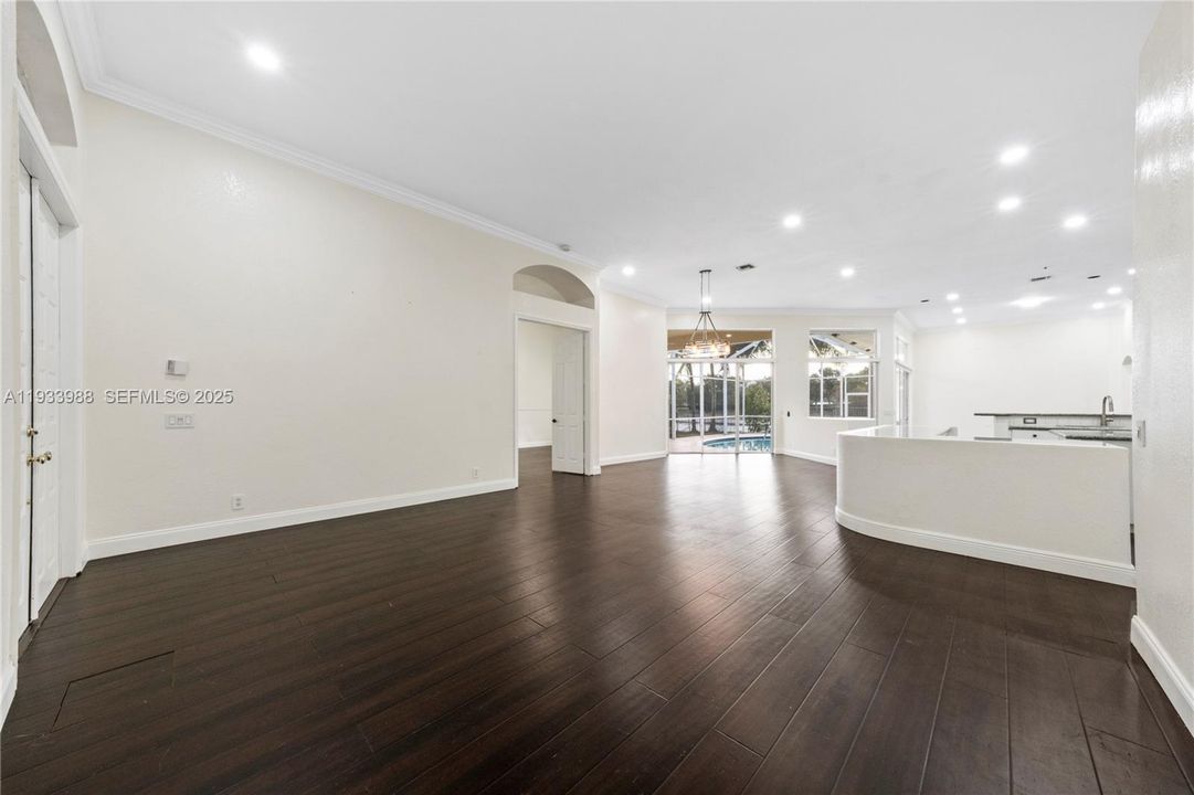 En Venta: $1,325,000 (4 camas, 3 baños, 2874 Pies cuadrados)