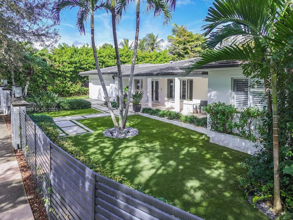 For Sale: $3,999,000 (4 beds, 3 baths, 0 Square Feet)