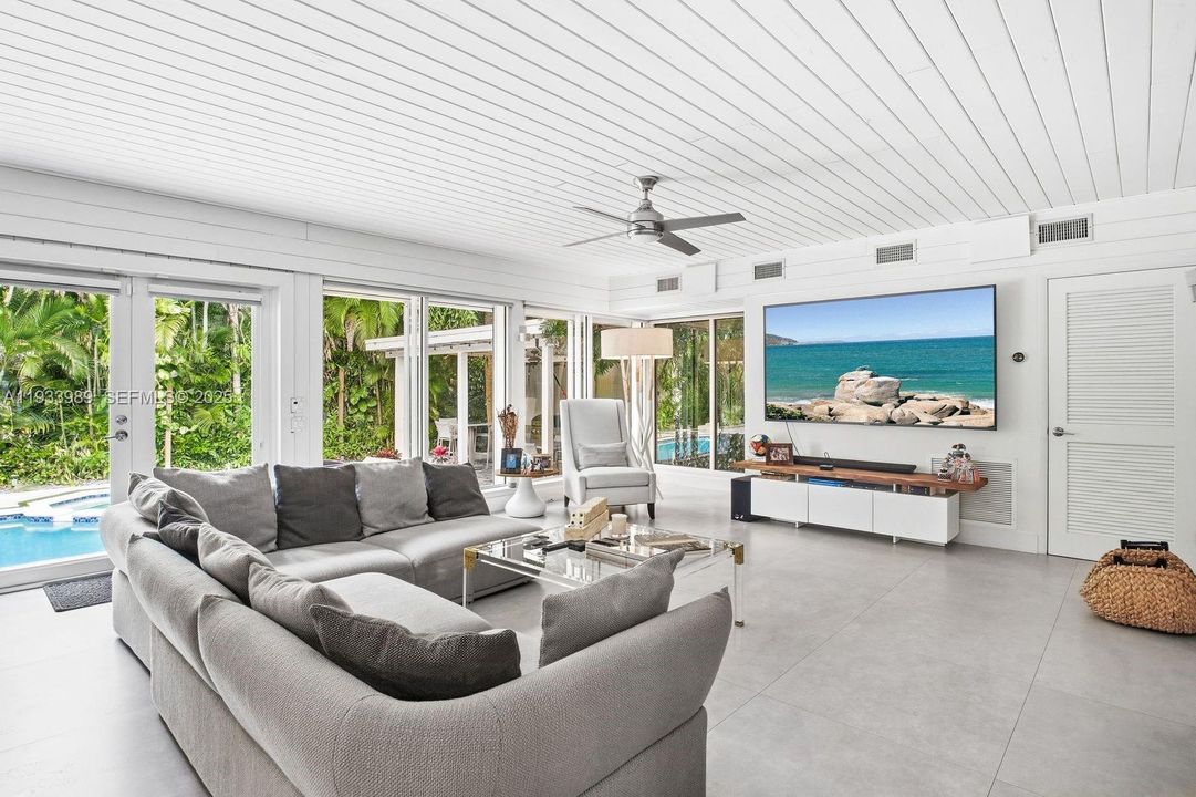 For Sale: $3,999,000 (4 beds, 3 baths, 0 Square Feet)