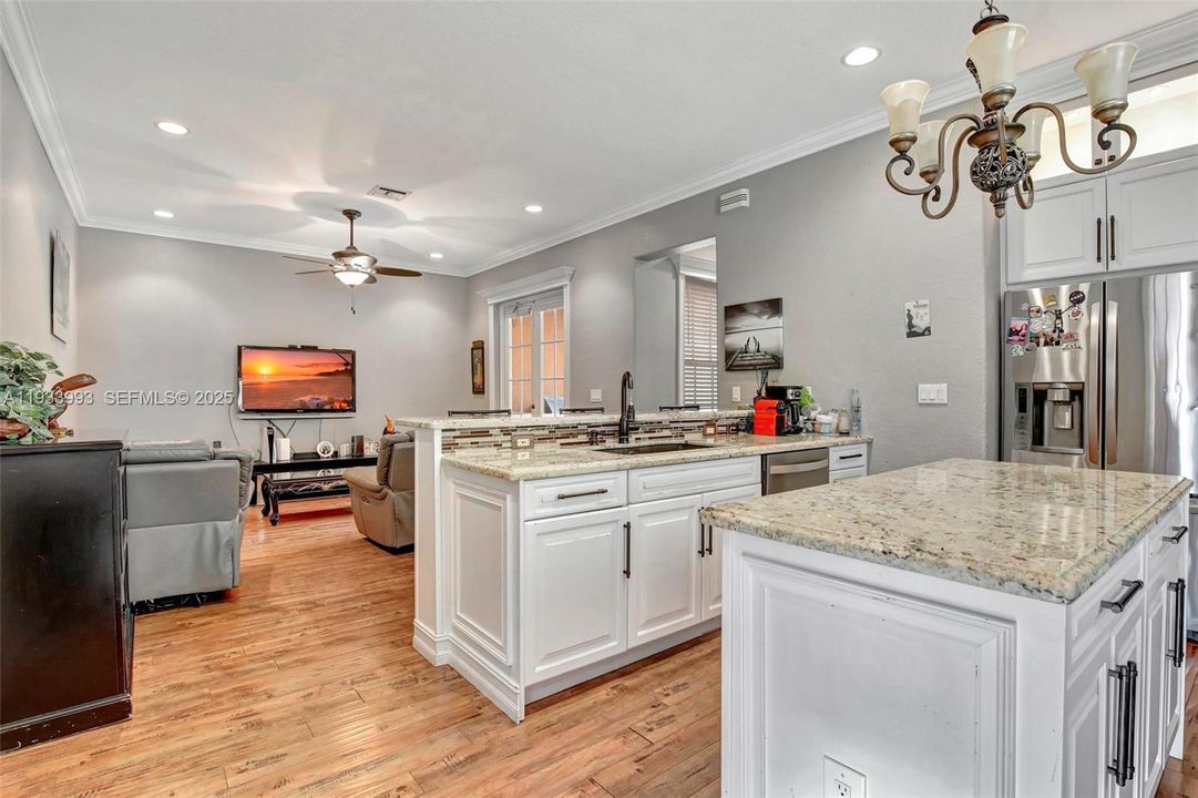 For Rent: $3,600 (3 beds, 2 baths, 2320 Square Feet)