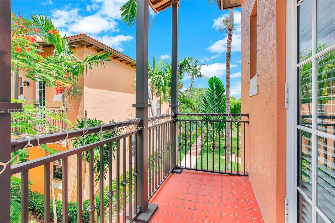 For Rent: $3,600 (3 beds, 2 baths, 2320 Square Feet)