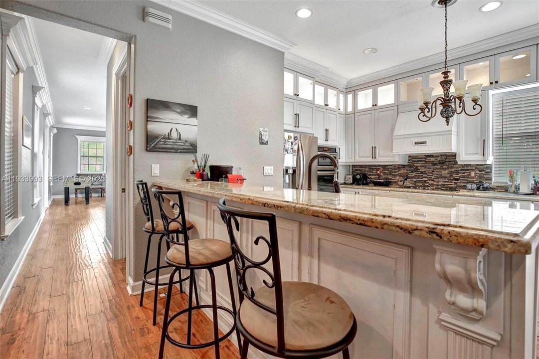 For Rent: $3,600 (3 beds, 2 baths, 2320 Square Feet)