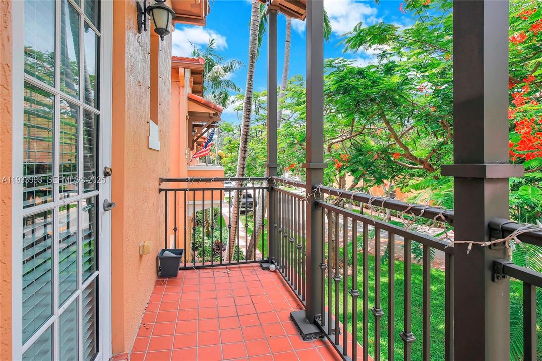 For Rent: $3,600 (3 beds, 2 baths, 2320 Square Feet)