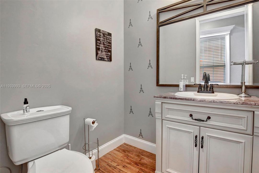 For Rent: $3,600 (3 beds, 2 baths, 2320 Square Feet)