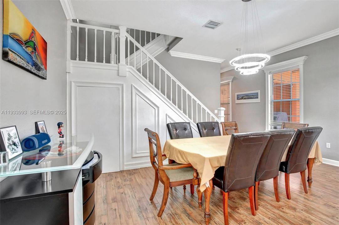 For Rent: $3,600 (3 beds, 2 baths, 2320 Square Feet)