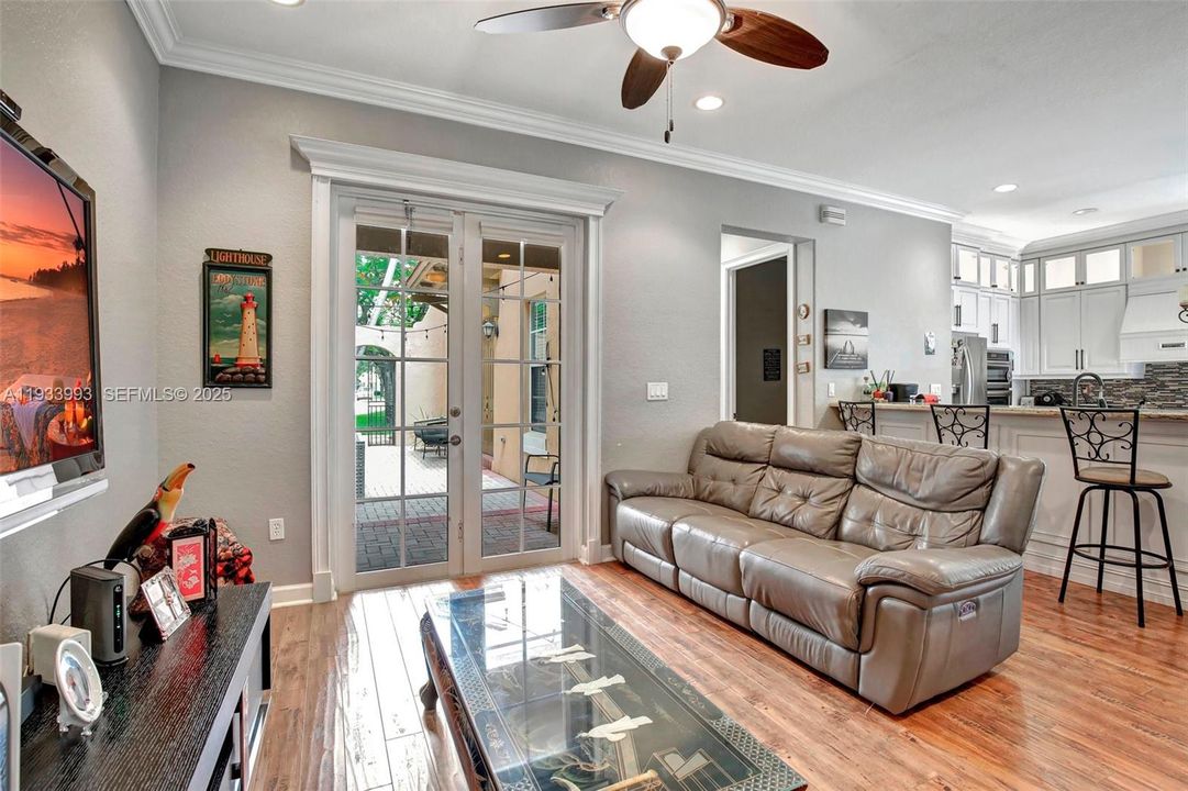 For Rent: $3,600 (3 beds, 2 baths, 2320 Square Feet)