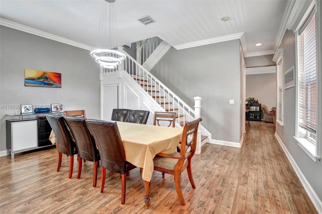 For Rent: $3,600 (3 beds, 2 baths, 2320 Square Feet)