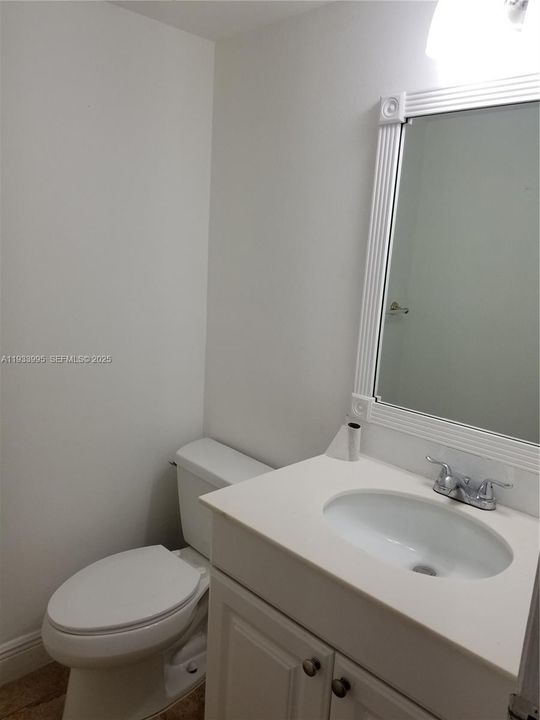 出租: $3,500 (3 贝兹, 2 浴室, 1480 平方英尺)