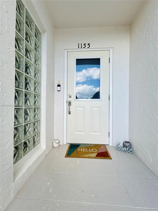 En Venta: $355,900 (2 camas, 2 baños, 1318 Pies cuadrados)