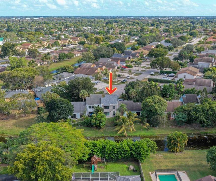 En Venta: $355,900 (2 camas, 2 baños, 1318 Pies cuadrados)