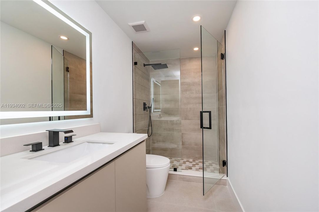 For Sale: $1,027,000 (4 beds, 3 baths, 1905 Square Feet)