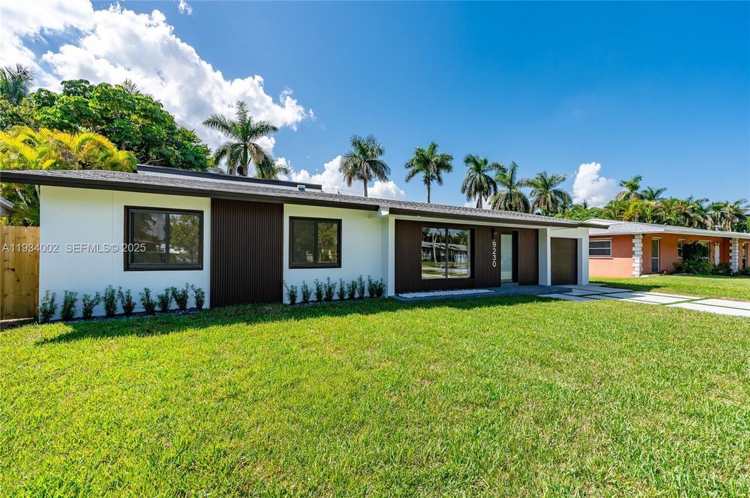 For Sale: $1,027,000 (4 beds, 3 baths, 1905 Square Feet)