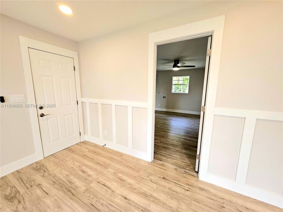 На продажу: $280,000 (2 спален, 2 ванн, 1312 Квадратных фут)