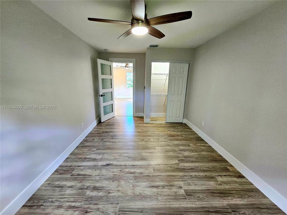 На продажу: $280,000 (2 спален, 2 ванн, 1312 Квадратных фут)