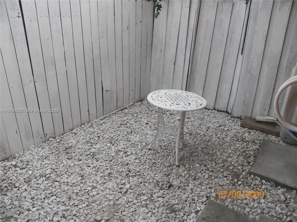 En Renta: $1,150 (1 camas, 1 baños, 3559 Pies cuadrados)