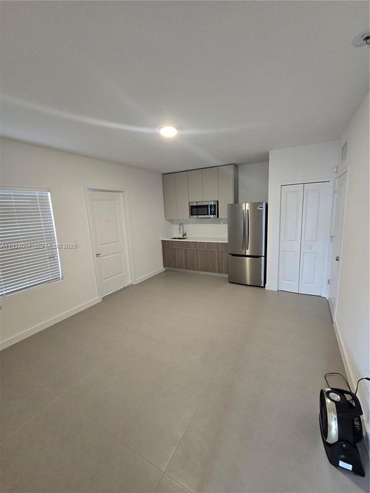 For Rent: $1,800 (1 beds, 1 baths, 0 Square Feet)
