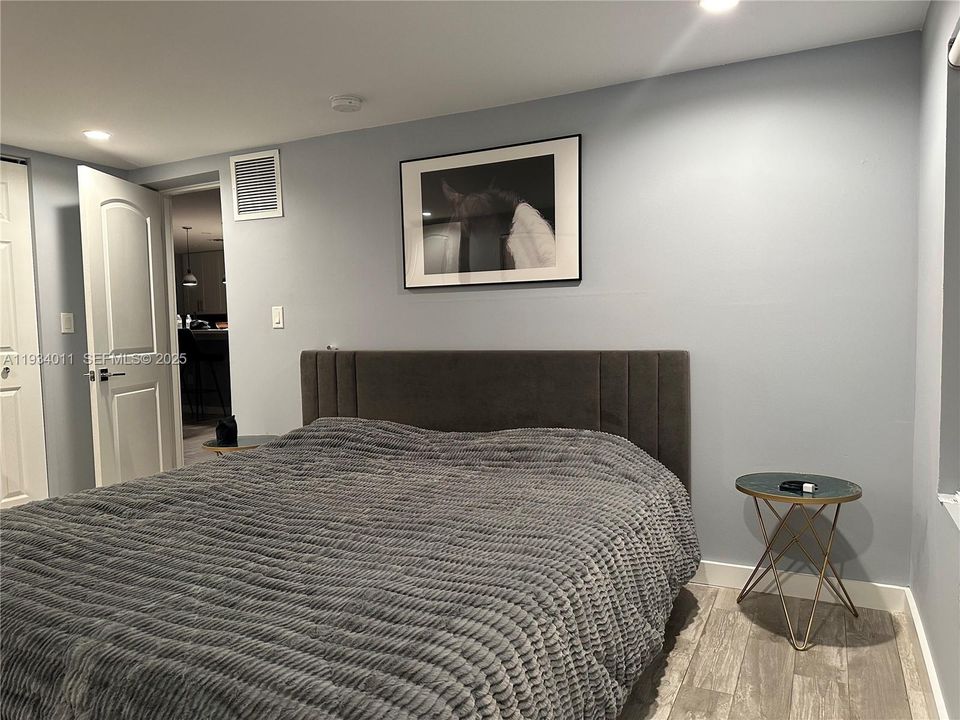 For Sale: $939,900 (3 beds, 2 baths, 1325 Square Feet)