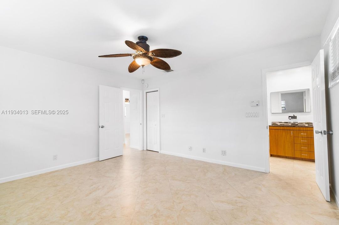 For Rent: $5,200 (3 beds, 2 baths, 1670 Square Feet)