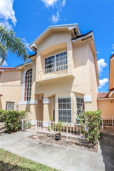 For Sale: $509,900 (3 beds, 2 baths, 1330 Square Feet)