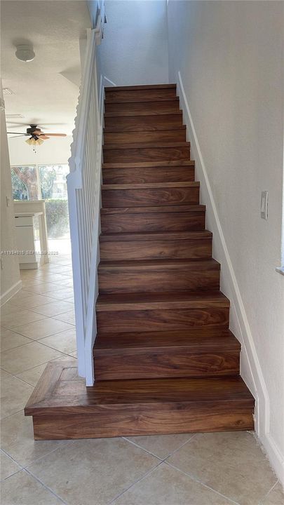 出租: $2,000 (2 贝兹, 2 浴室, 1069 平方英尺)