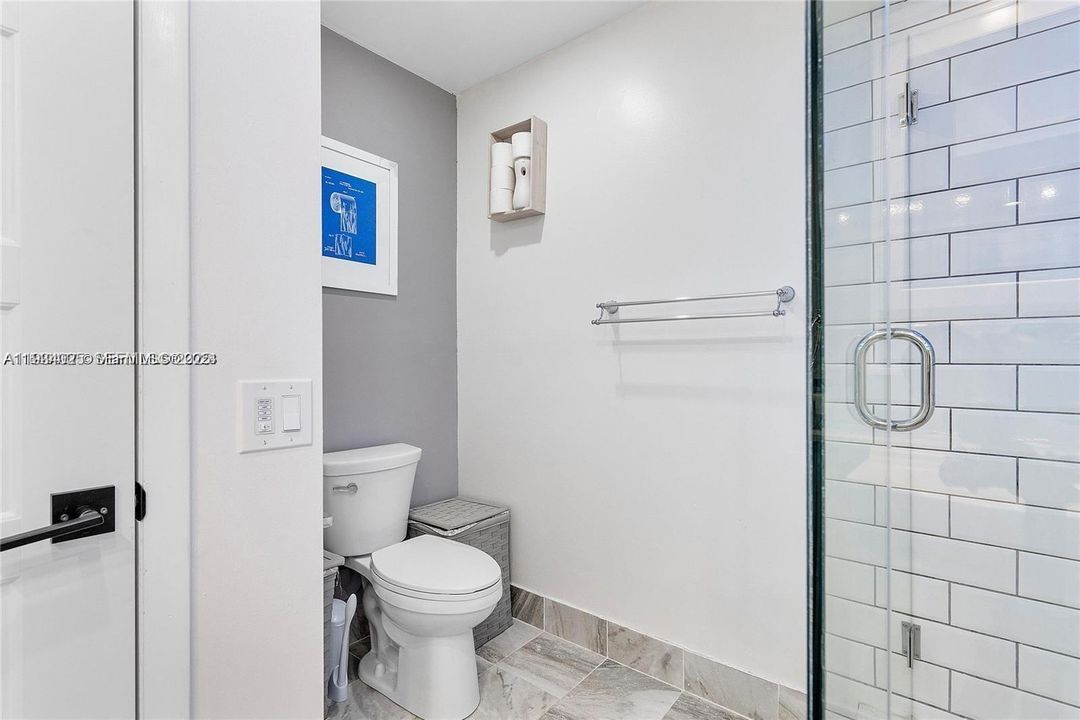 For Rent: $3,400 (2 beds, 2 baths, 1318 Square Feet)