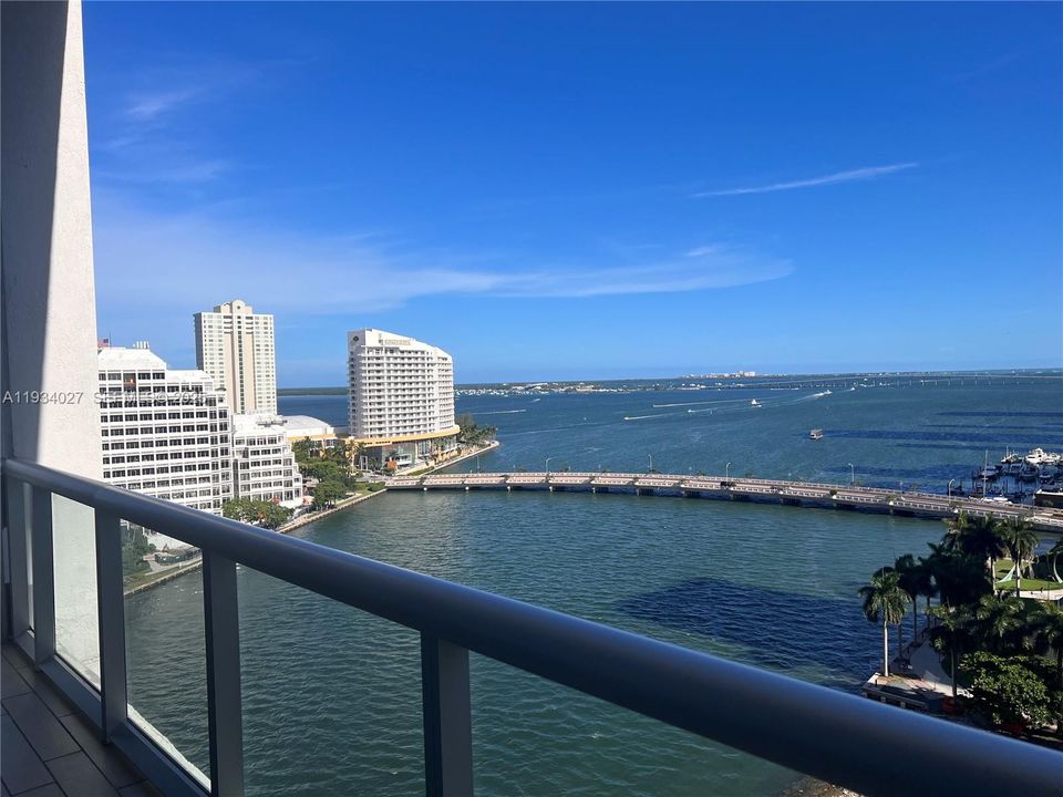 For Sale: $1,599,000 (3 beds, 2 baths, 1870 Square Feet)