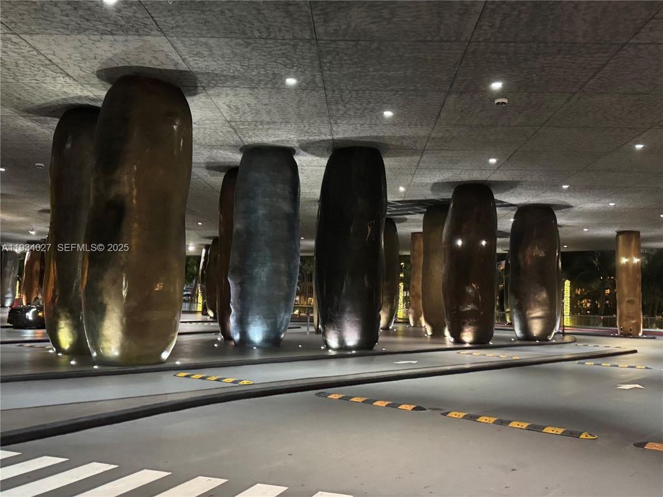 For Sale: $1,599,000 (3 beds, 2 baths, 1870 Square Feet)