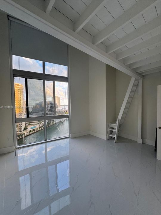 For Sale: $1,599,000 (3 beds, 2 baths, 1870 Square Feet)