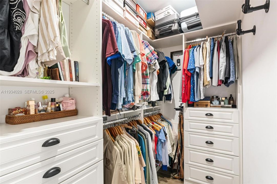 出租: $3,195 (2 贝兹, 2 浴室, 1104 平方英尺)