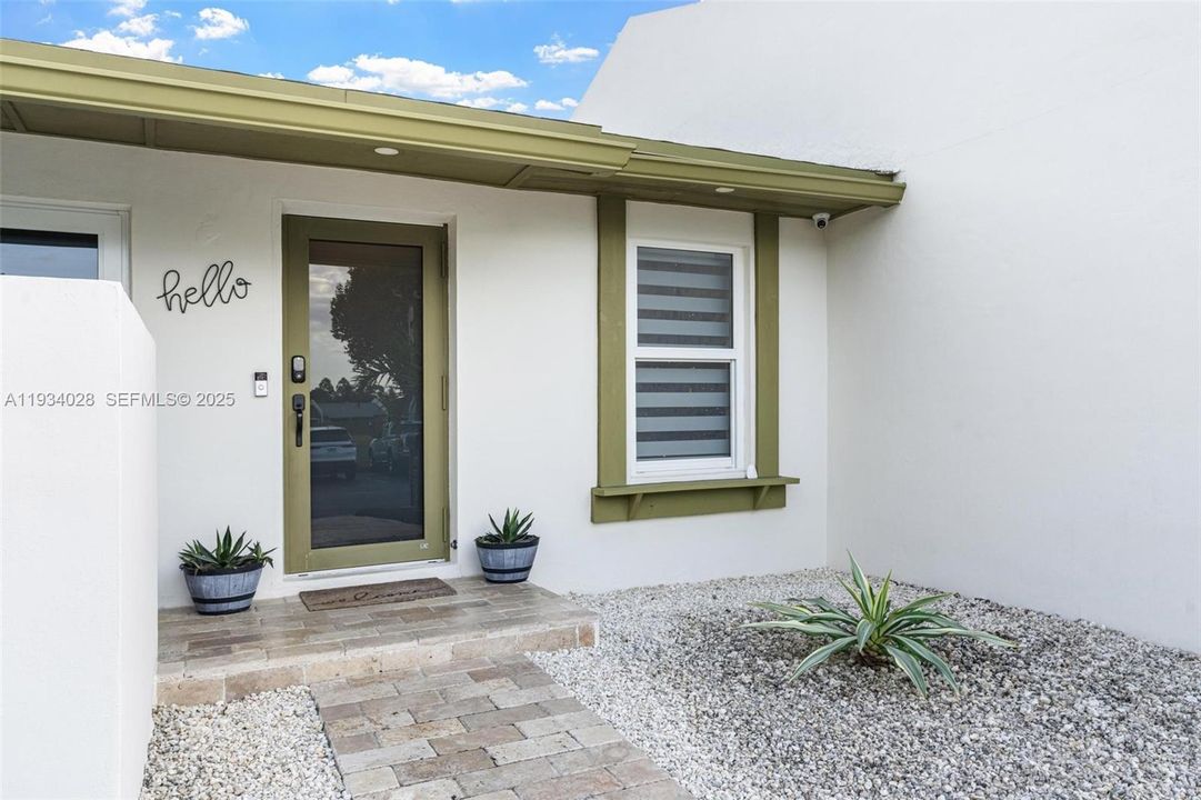 出租: $3,195 (2 贝兹, 2 浴室, 1104 平方英尺)