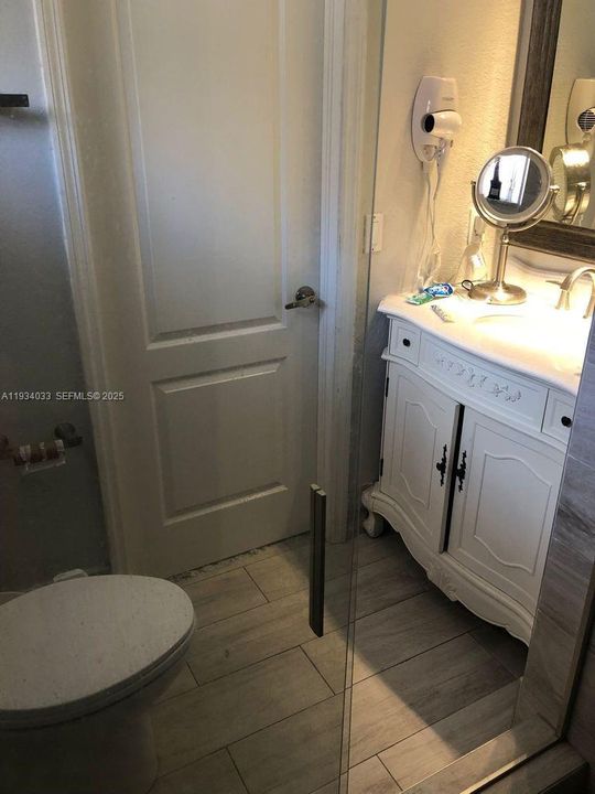 В аренду: $3,300 (3 спален, 2 ванн, 1364 Квадратных фут)