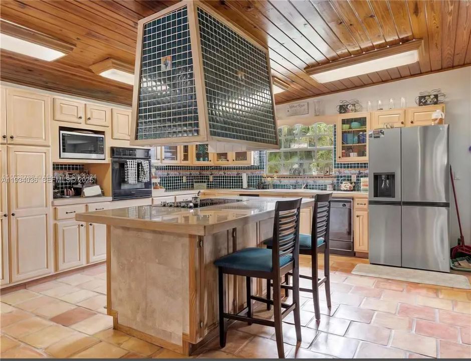 待售: $995,000 (4 贝兹, 3 浴室, 3548 平方英尺)