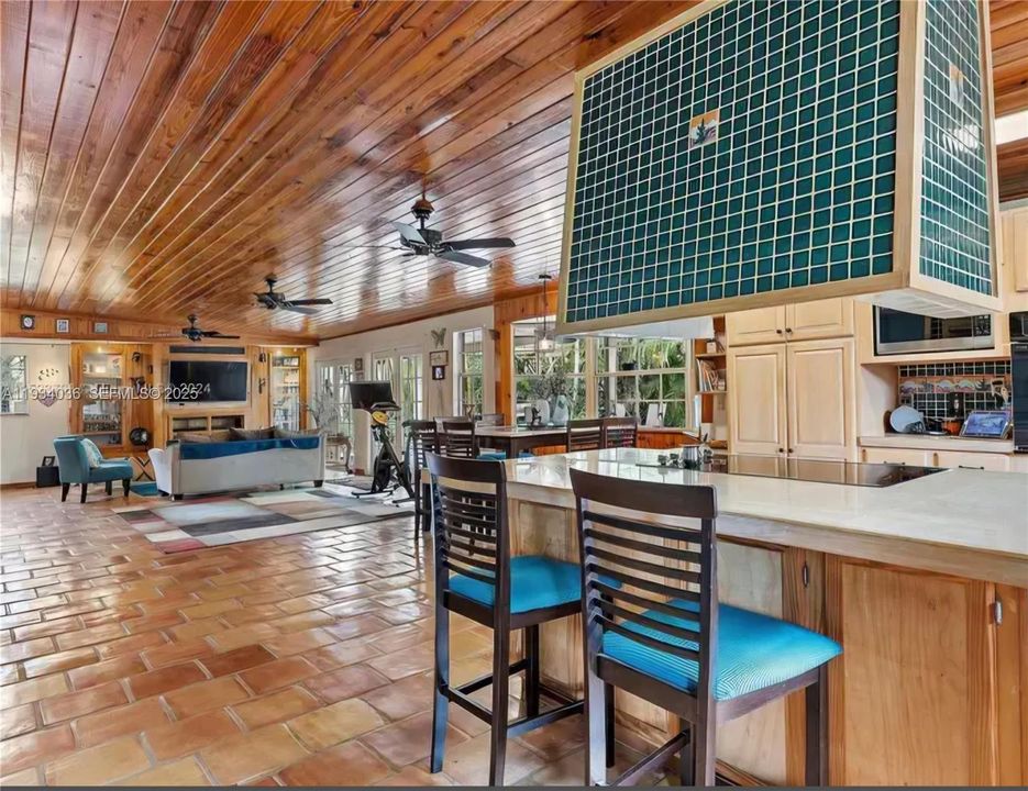 待售: $995,000 (4 贝兹, 3 浴室, 3548 平方英尺)