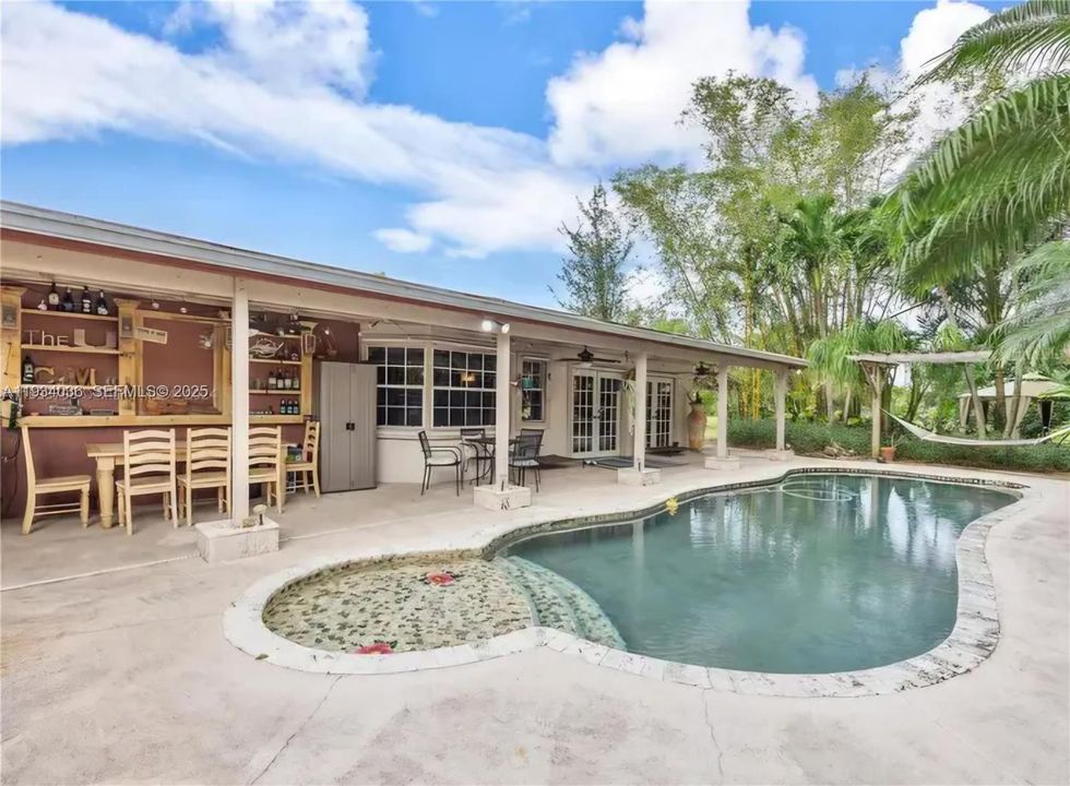 待售: $995,000 (4 贝兹, 3 浴室, 3548 平方英尺)