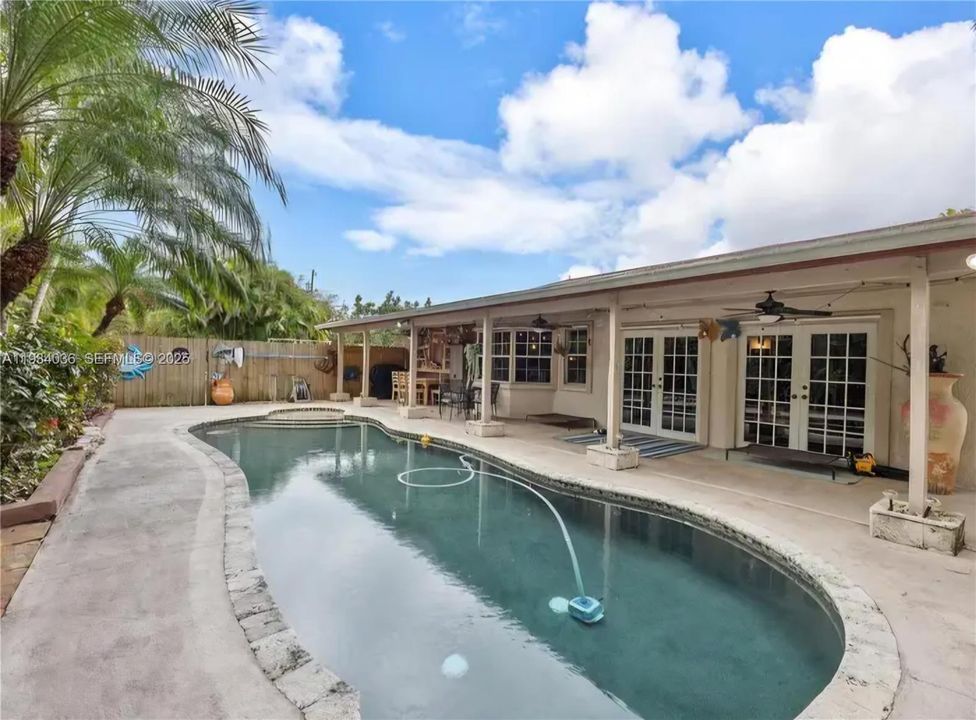 待售: $995,000 (4 贝兹, 3 浴室, 3548 平方英尺)