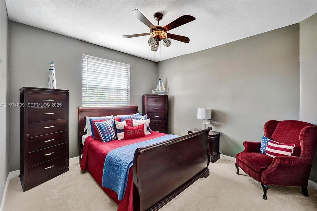 待售: $865,000 (5 贝兹, 3 浴室, 3123 平方英尺)