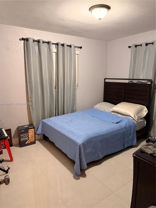 На продажу: $720,000 (4 спален, 2 ванн, 1935 Квадратных фут)