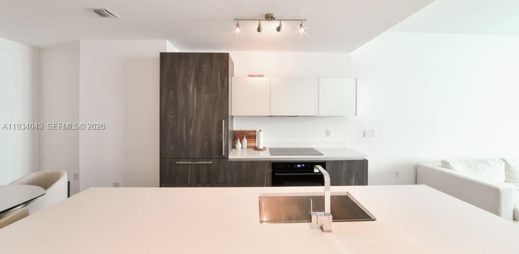 En Venta: $1,050,000 (2 camas, 3 baños, 1186 Pies cuadrados)